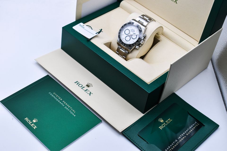 Rolex Daytona 126500 LN Image 6